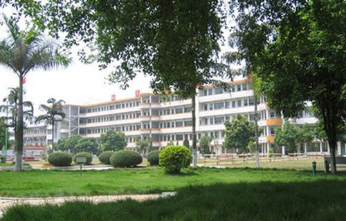 上林县职业技术学校