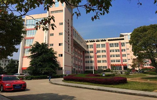 咸宁电子科技学校