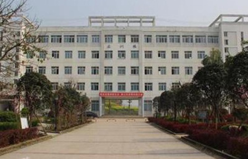 南宁商贸学校