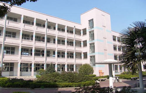张家港市第三职业高级中学