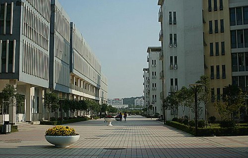 江苏南京技师学院