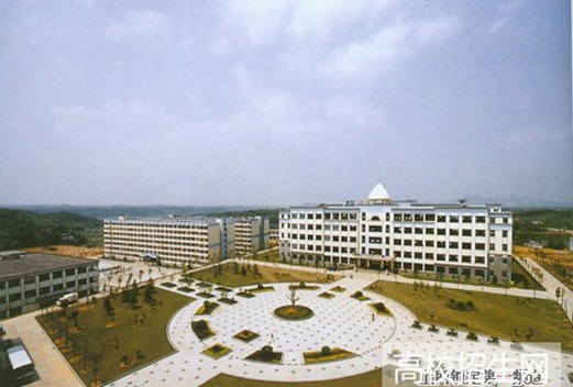 上海中侨职业技术学院